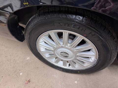 2011 Mercury Grand Marquis LS