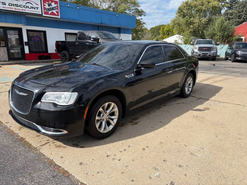 2015 Chrysler 300 Limited's photo