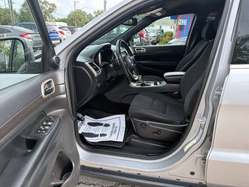 2016 Jeep Grand Cherokee Laredo