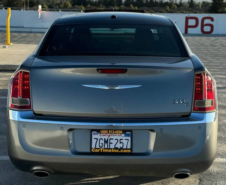 2011 Chrysler 300 C