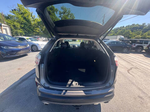 2019 Ford Edge Titanium