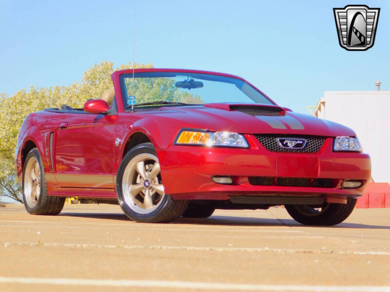 2004 Ford Mustang GT Deluxe