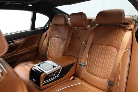 2022 BMW 7 Series M760i xDrive