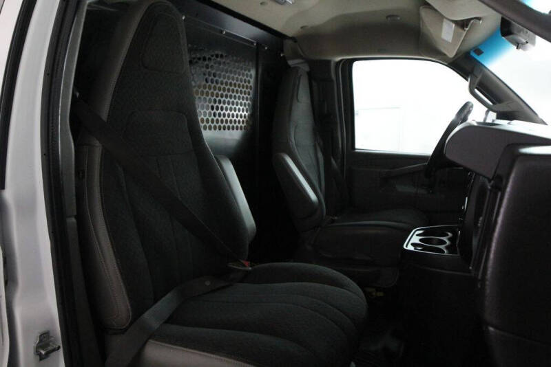 2021 GMC Savana 2500