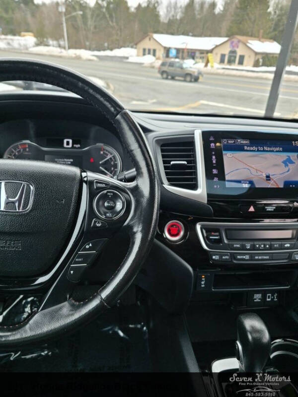 2017 Honda Ridgeline Black Edition