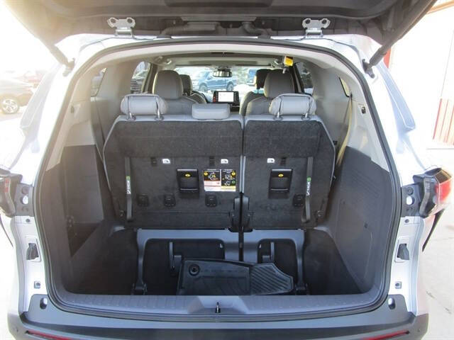 2023 Toyota Sienna XLE 7-Passenger