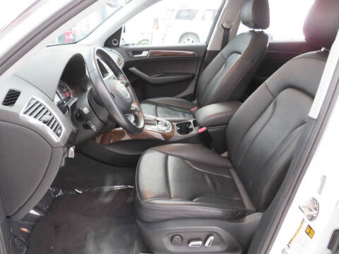 2016 Audi Q5 2.0T quattro Premium Plus