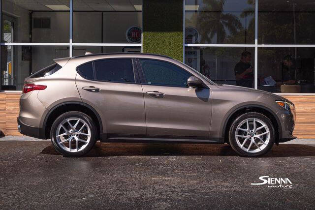 2019 Alfa Romeo Stelvio Sport