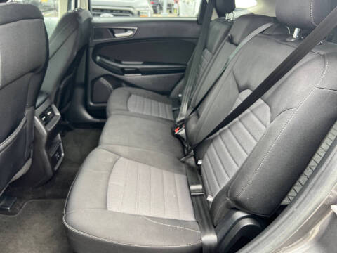 2017 Ford Edge SE