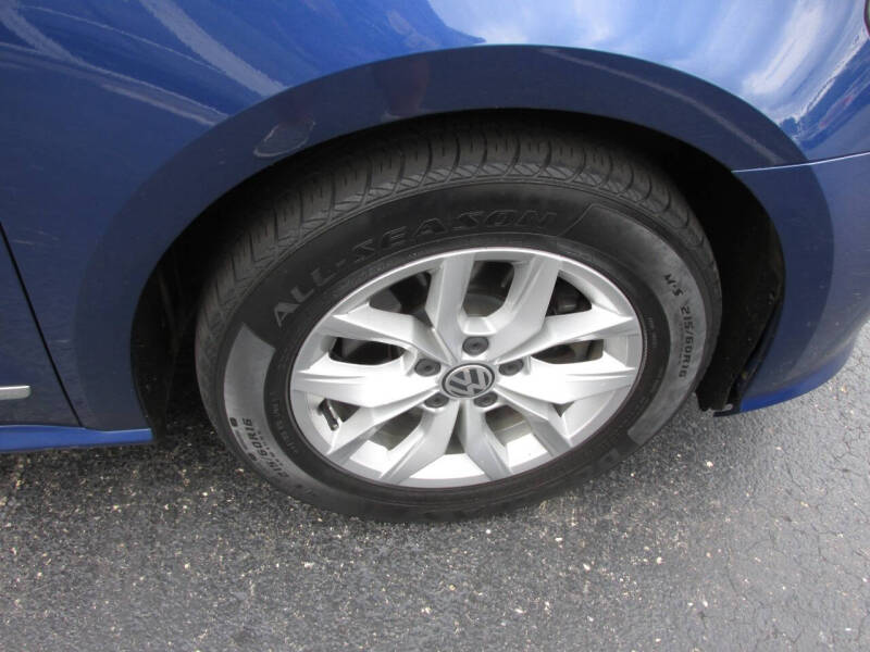 2016 Volkswagen Passat 1.8T S