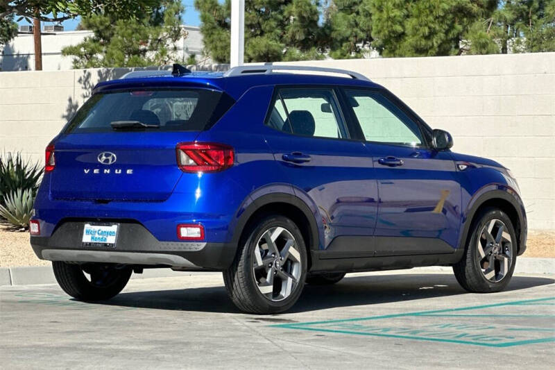 2022 Hyundai Venue SEL