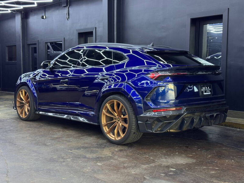 2022 Lamborghini Urus