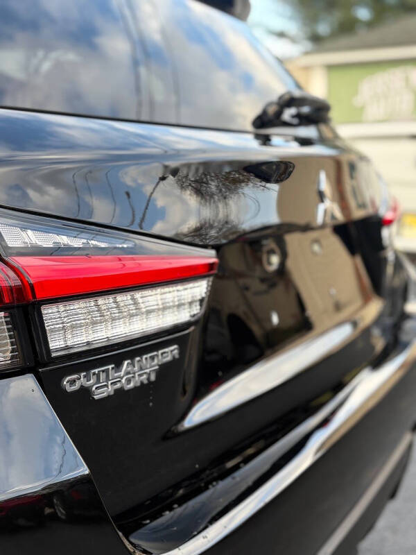 2020 Mitsubishi Outlander Sport SE