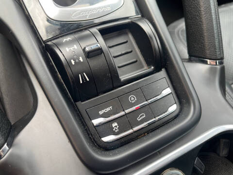 2011 Porsche Cayenne S