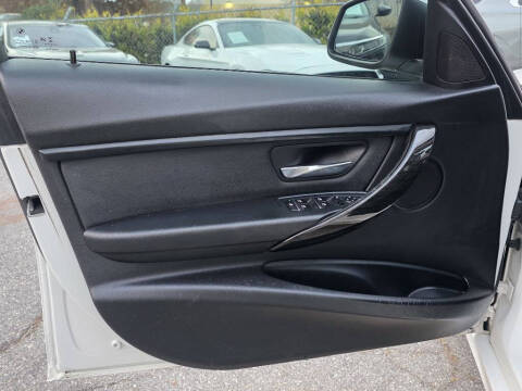 2018 BMW 3 Series 320i