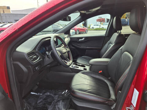 2025 Ford Escape Hybrid ST-Line Elite