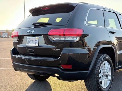 2017 Jeep Grand Cherokee Laredo E