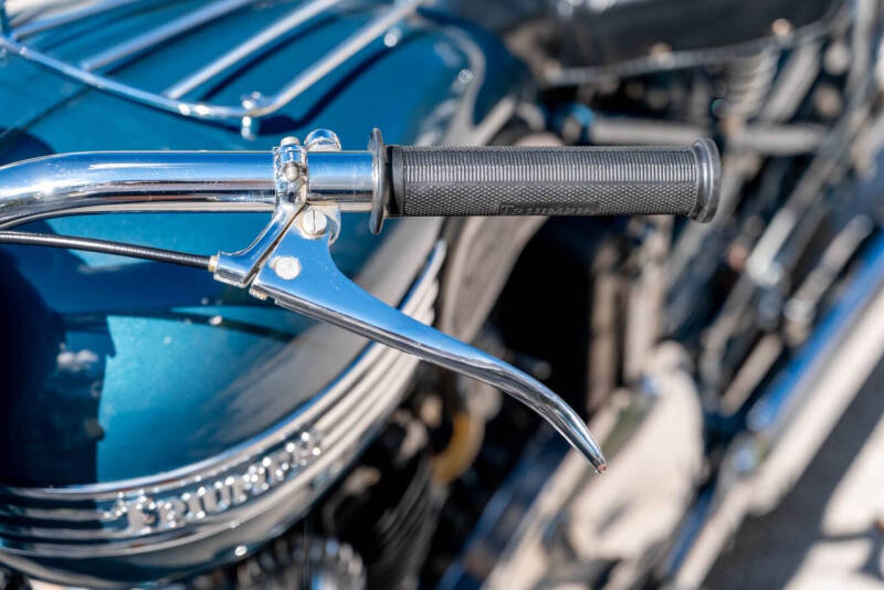 1952 Triumph Thunderbird