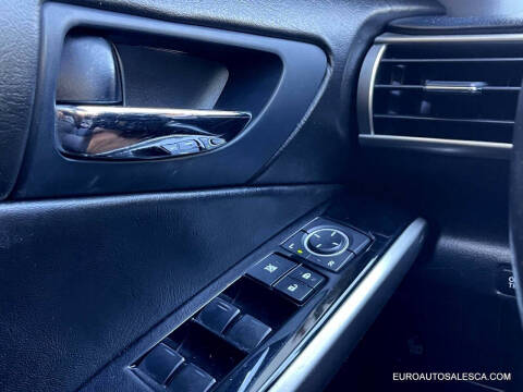 2015 Lexus IS 250 Crafted Line