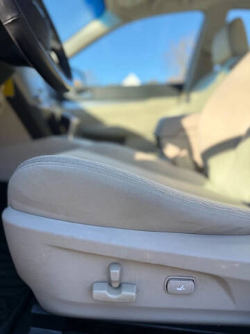 2010 Subaru Legacy 2.5i Premium