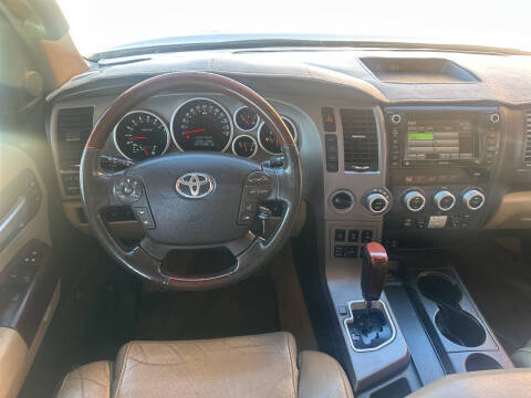 2011 Toyota Sequoia Platinum