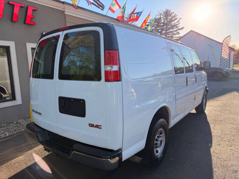 2017 GMC Savana 2500