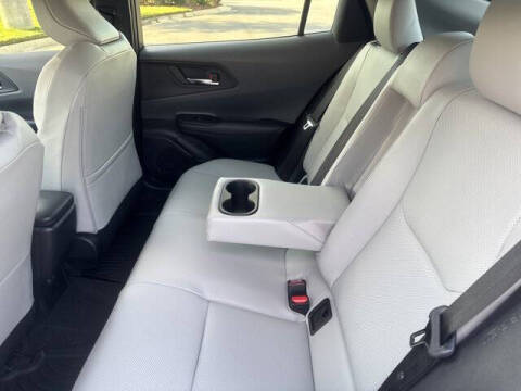 2025 Toyota Prius XLE