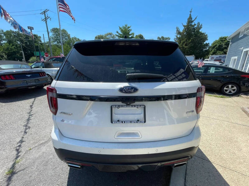 2017 Ford Explorer Sport