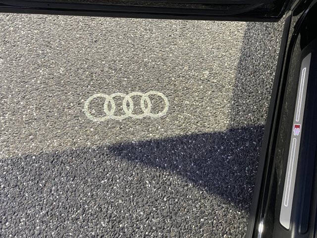 2022 Audi Q5 e quattro S line Prem Pl 55 TFSI