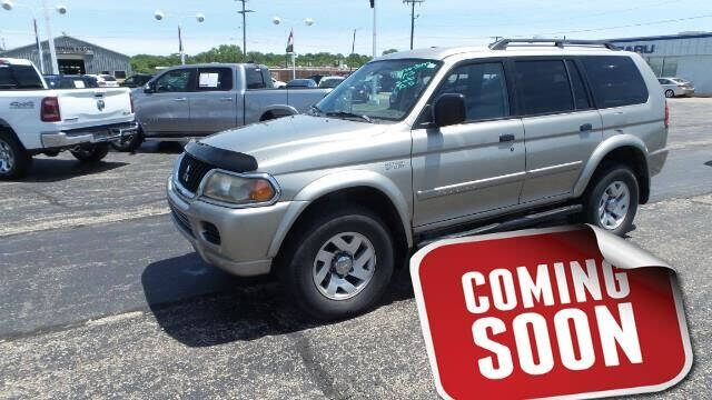2003 Mitsubishi Montero Sport XLS