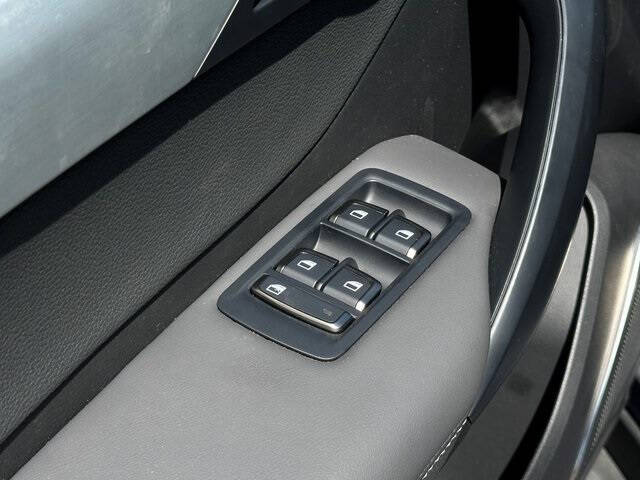 2025 VinFast VF8 Plus