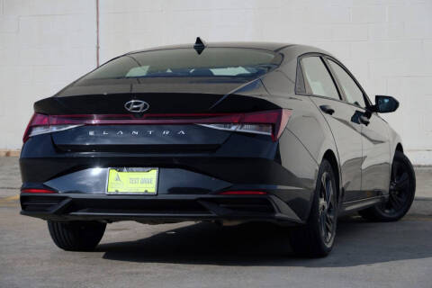 2021 Hyundai Elantra