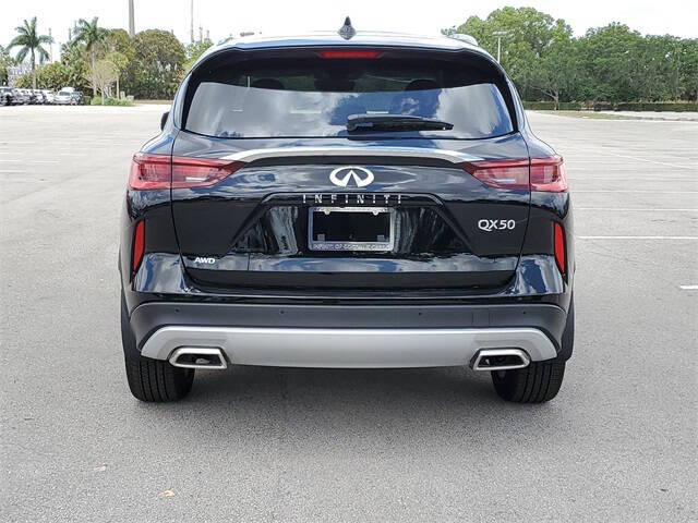 2025 Infiniti QX50 Luxe