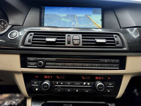 2012 BMW 5 Series 550i