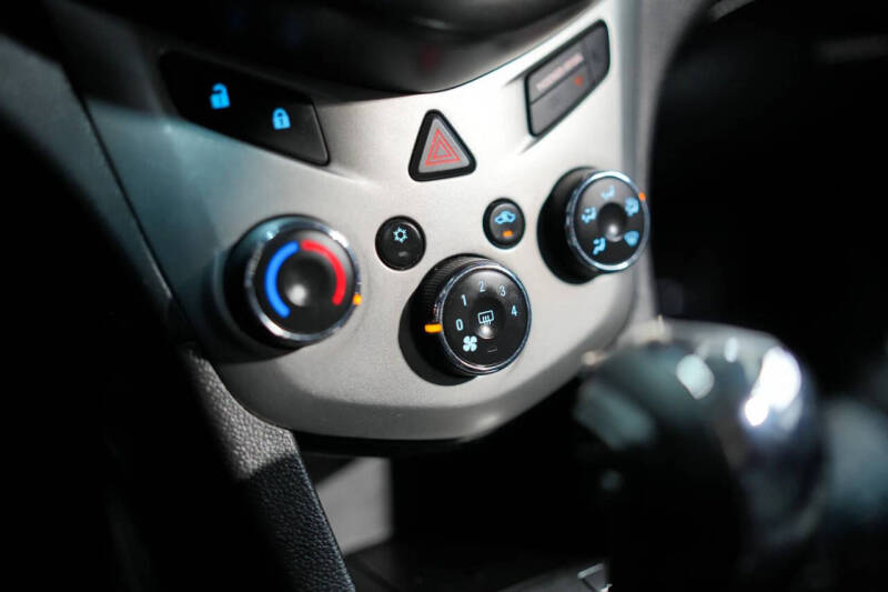 2013 Chevrolet Sonic LT Auto