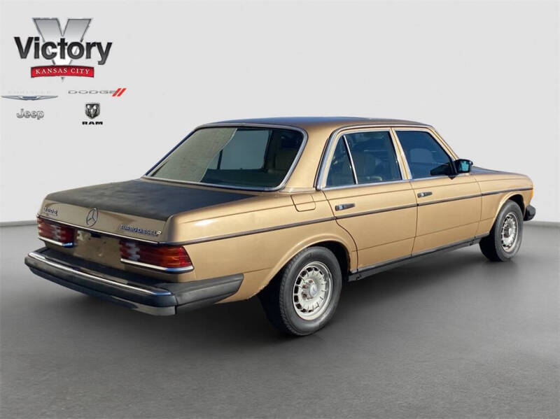 1985 Mercedes-Benz 300-Class 300 D