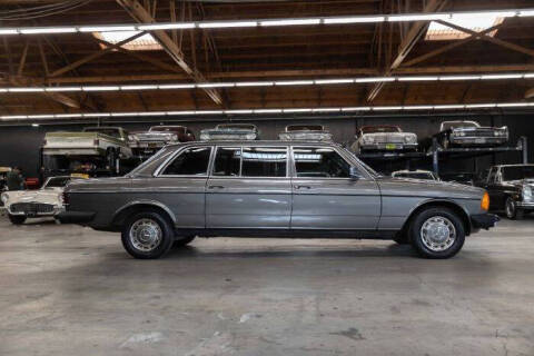 1984 Mercedes-Benz 300-Class