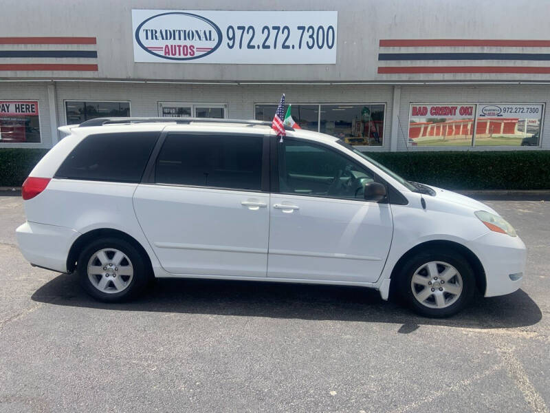 2006 Toyota Sienna for sale at Traditional Autos in Dallas TX