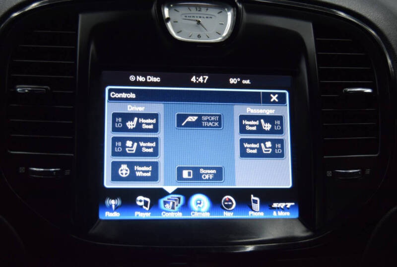 2013 Chrysler 300 SRT8