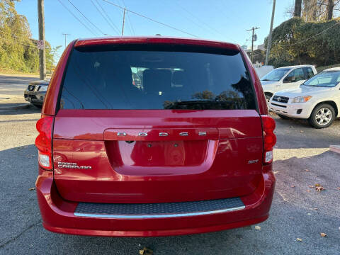 2016 Dodge Grand Caravan SXT Plus