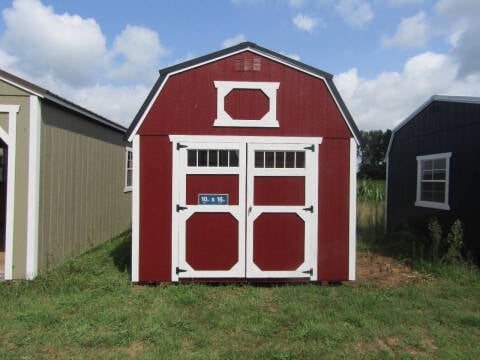  10 x 16 lofted barn for sale at Extra Sharp Autos in Montello WI