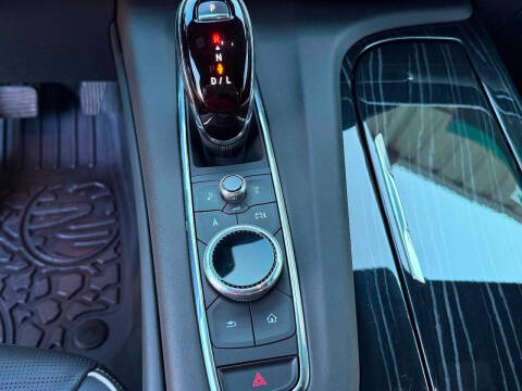 2023 Cadillac Escalade Sport