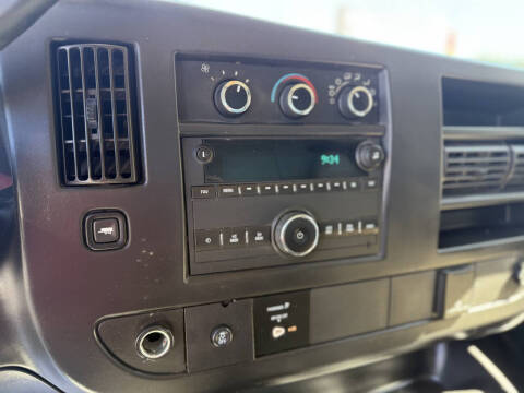 2017 Chevrolet Express 2500