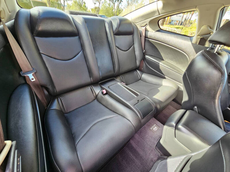 2015 Infiniti Q60 Coupe Journey