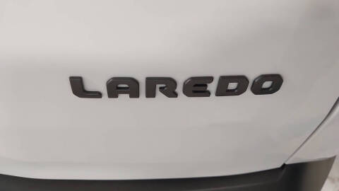 2026 Jeep Cherokee Laredo