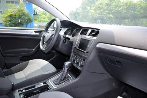 2016 Volkswagen e-Golf SE