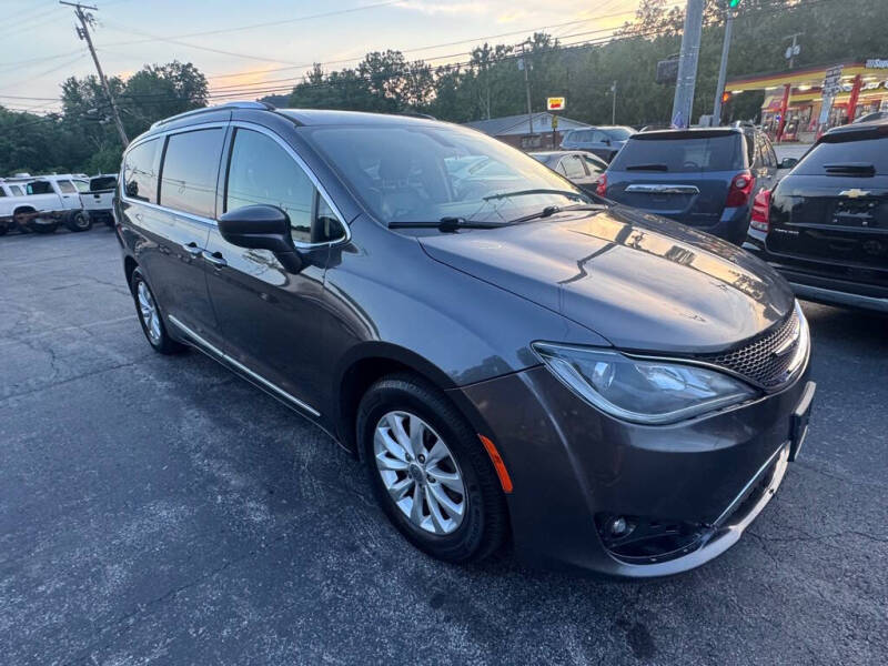 2019 Chrysler Pacifica Touring L