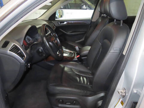 2011 Audi Q5 2.0T quattro Premium