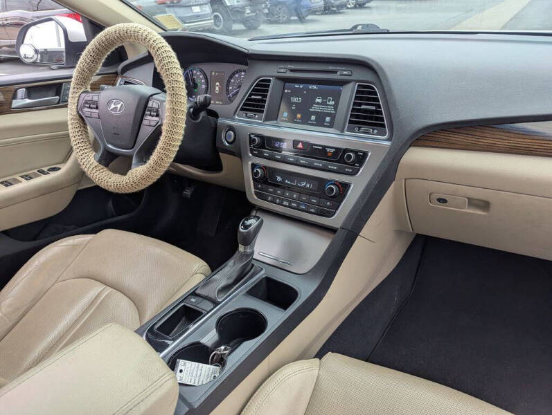 2017 Hyundai Sonata Hybrid