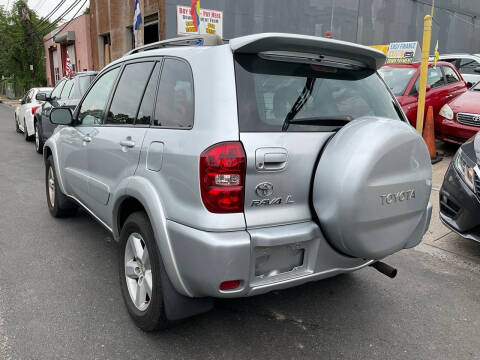 2004 Toyota RAV4